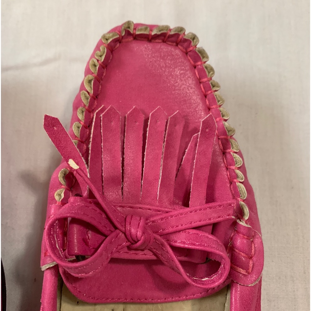Women’s shoes/ loafers , size 37 ( US 6.5-7 ). Pink/Fuchsia. Comfortable.